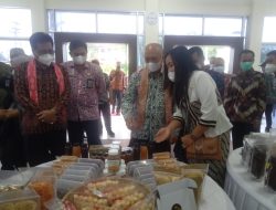Menteri Koperasi Dan UKM Resmikan Gedung UMKM Sekadau