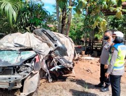 Pantau Langsung, Kapolres Sanggau Cek Langsung TKP Kecelakaan Lalu Lintas di Semuntai