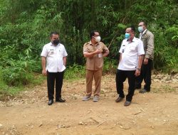 Tinjau Lokasi RS Pratama Nanga Mahap, Aron: Tatget Kita 2022 Dibangun