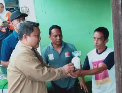 Nasdem Sekadau Perduli, Bantu Korban Banjir Di Desa Belitang Satu