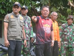 Tinjau Lokasi Bencana Tanah Longsor Di Jalan DR Surono, Ini Kata Bupati Sanggau
